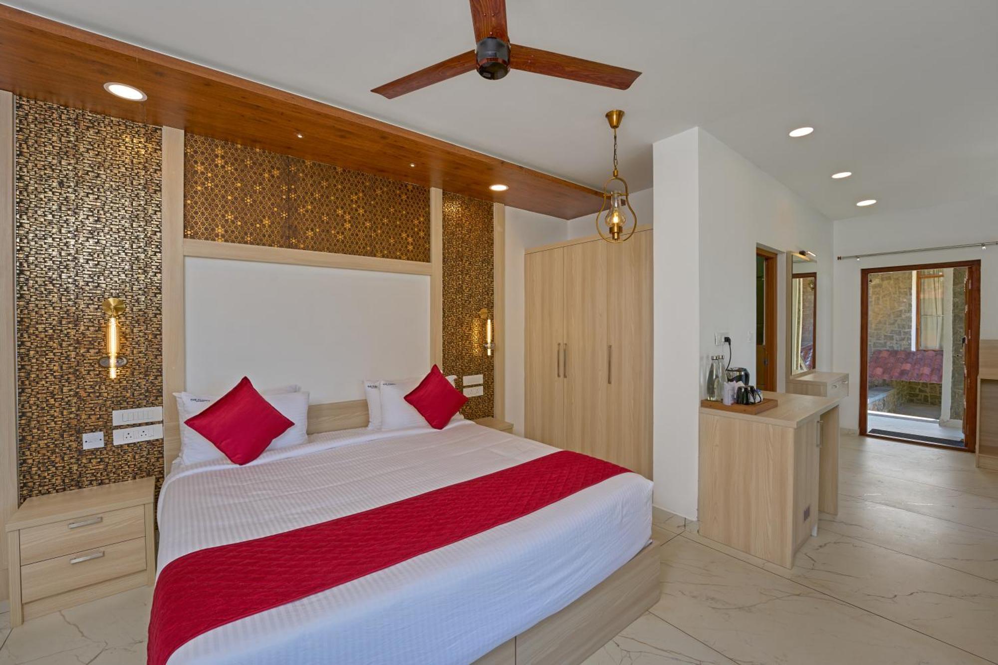 The Planet Munnar Hotel Suryanelli Exterior photo